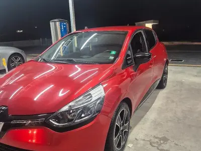 Usata Renault Clio IV 90 CV (66 kW) 2013 Rosso Berlina