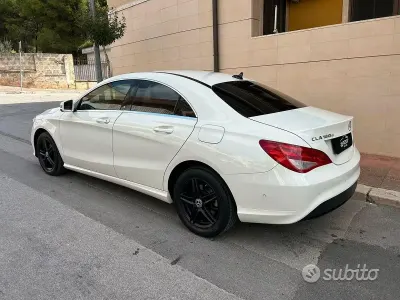 Usata Mercedes CLA180 116 CV (85 kW) 2017 Bianco Coupé