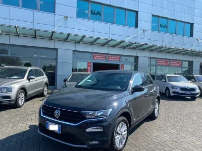 Usata VW T-Roc Style 110 CV (80 kW) 2021 Grigio SUV