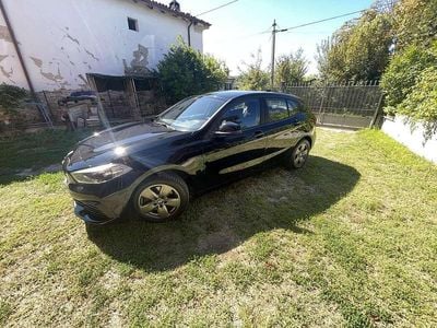 Usata BMW 118 Advantage 150 CV (110 kW) 2021 Nero Utilitaria