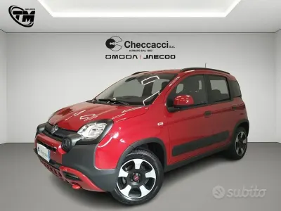Begagnad Fiat Panda Cross Cross 69 HK (50 kW) 2024 Röd Halvkombi