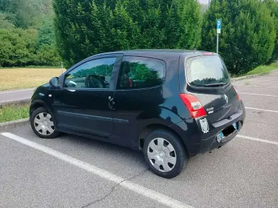 Usata Renault Twingo LE 58 CV (42 kW) 2009 Nero Utilitaria