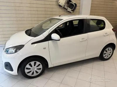 Usata Peugeot 108 Active 69 CV (50 kW) 2014 Bianco Berlina