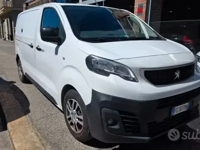 Begagnad Peugeot Expert Premium 122 HK (89 kW) 2016 Vit Van