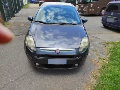 Usata Fiat Punto Evo S 95 CV (69 kW) 2011 Grigio Utilitaria