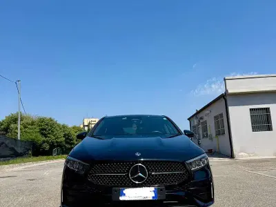 Usata Mercedes A180 Advanced Plus 116 CV (85 kW) 2023 Nero Berlina