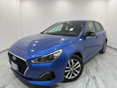 Usata Hyundai i30 GO! 110 CV (80 kW) 2019 Blu/azzurro Berlina