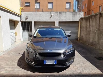 Usata Ford Focus Business Edition 120 CV (88 kW) 2018 Grigio Station wagon