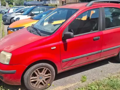 Käytetty Fiat Panda Emotion 60 HP (44 kW) 2004 Punainen Viistoperä