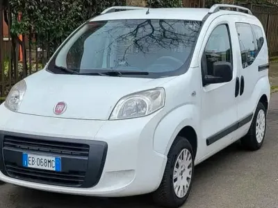 Usata Fiat Qubo Trekking 77 CV (56 kW) 2010 Bianco Monovolume