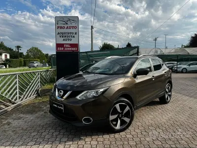 Usata Nissan Qashqai Tekna 110 CV (80 kW) 2016 Marrone SUV