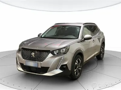 Usata Peugeot 2008 Allure 131 CV (96 kW) 2021 Grigio SUV