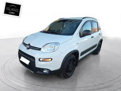 Usata Fiat Panda 4x4 S 85 CV (62 kW) 2020 Bianco Utilitaria