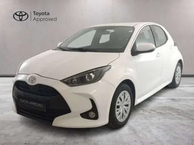 Usata Toyota Yaris Active 72 CV (52 kW) 2023 Bianco Utilitaria