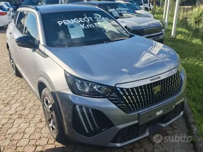 Käytetty Peugeot 2008 Allure 131 HP (96 kW) 2025 Harmaa Katumaasturi
