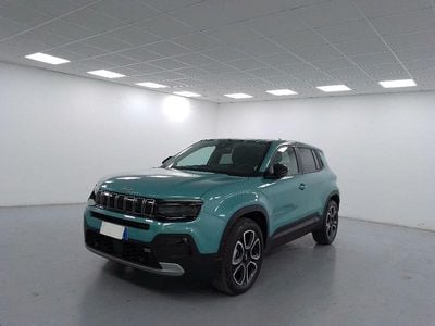 Käytetty Jeep Avenger Summit 101 HP (74 kW) 2024 Sininen Katumaasturi
