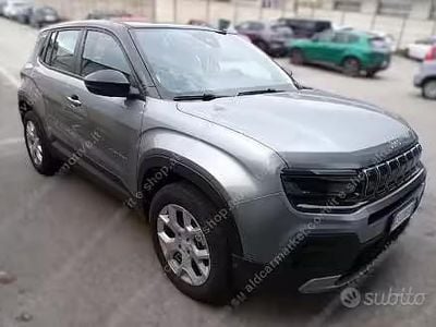 Usata Jeep Avenger EV Altitude 114 kW (156 CV) 2024 Grigio SUV