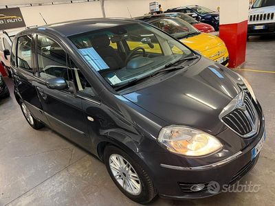Usata Lancia Musa 95 CV (69 kW) 2009 Grigio Monovolume