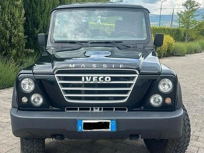 Usata Iveco Massif 145 CV (106 kW) 2009 Nero SUV