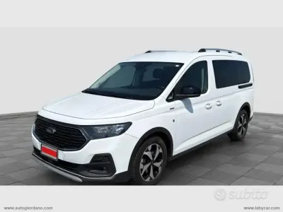 Usata Ford Tourneo Connect Active 122 CV (89 kW) 2023 Bianco Monovolume