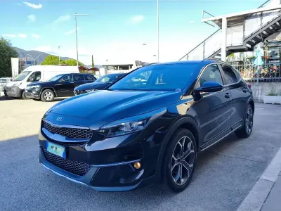 Usado Kia XCeed Style 136 CV (100 kW) 2021 Negro SUV
