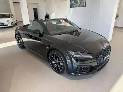 Usata Audi TT Ambiente 245 CV (180 kW) 2022 Nero Cabrio