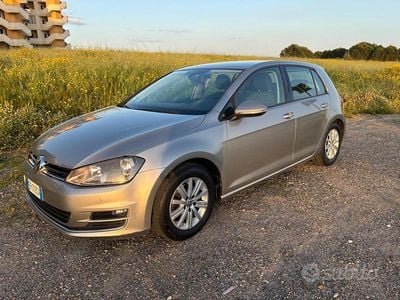 Usata VW Golf VII Trendline 104 CV (76 kW) 2013 Grigio Berlina
