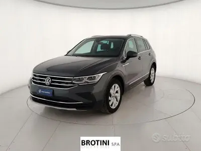 Usata VW Tiguan Elegance 150 CV (110 kW) 2023 Grigio SUV