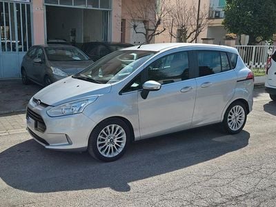 Usata Ford B-MAX Titanium 75 CV (55 kW) 2013 Argento Monovolume