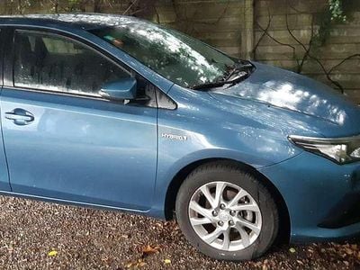 Toyota Auris Hybrid