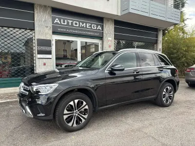 Usata Mercedes GLC300e 231 CV (169 kW) 2020 Nero SUV