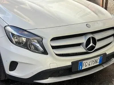 Usata Mercedes GLA180 109 CV (80 kW) 2017 SUV