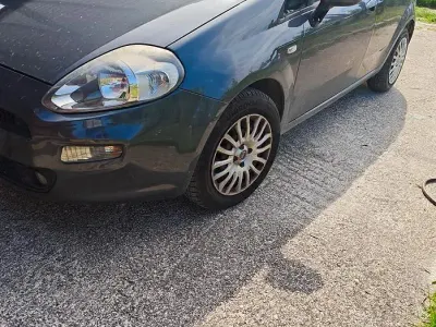 Usata Fiat Punto Street 75 CV (55 kW) 2014 Utilitaria