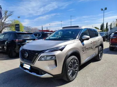 Usata Nissan X-Trail Tekna 158 CV (116 kW) 2025 Champagne gray SUV