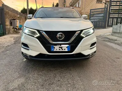 Usata Nissan Qashqai N-Connecta 131 CV (96 kW) 2019 Bianco SUV