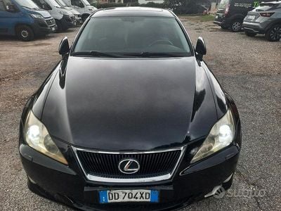 Lexus IS220d