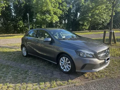 Usata Mercedes A160 Business 102 CV (75 kW) 2016 Utilitaria