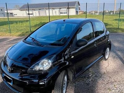 Usata Toyota Aygo 68 CV (50 kW) 2010 Nero Utilitaria