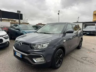 Usata SsangYong XLV 128 CV (94 kW) 2018 Argento SUV