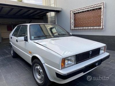 Gebraucht Lancia Delta 105 PS (77 kW) 1983 Weiß Kleinwagen