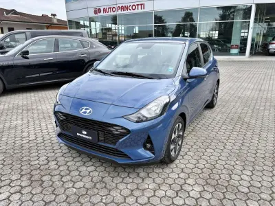 Nuova Hyundai i10 63 CV (46 kW) 2026 Vibrant blue pearl met. Utilitaria