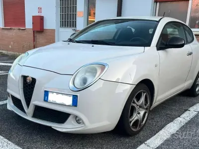 Usata Alfa Romeo MiTo Distinctive 105 CV (77 kW) 2011 Bianco Utilitaria