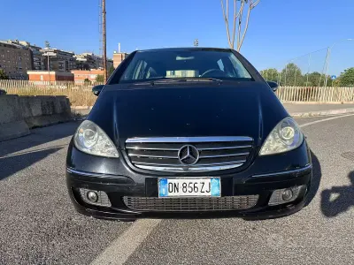 Usata Mercedes A180 Avantgarde 109 CV (80 kW) 2008 Nero Berlina