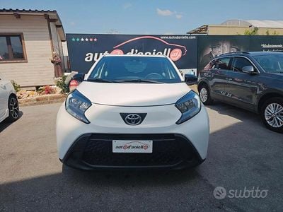 Usata Toyota Aygo X Active 72 CV (52 kW) 2025 Bianco SUV