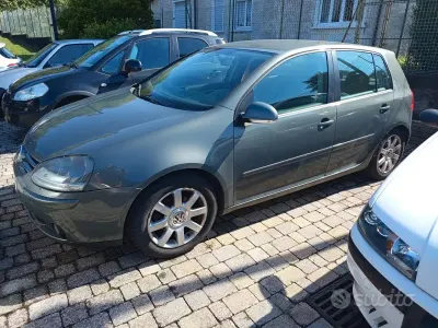 Usata VW Golf IV 2004 Grigio Berlina