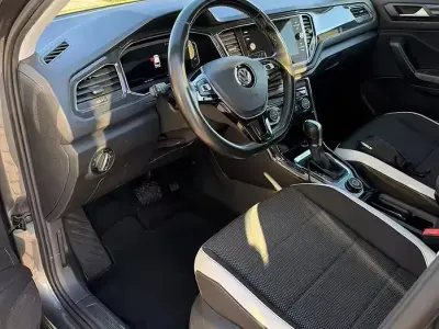 Usata VW T-Roc Advance 150 CV (110 kW) 2018 Grigio SUV