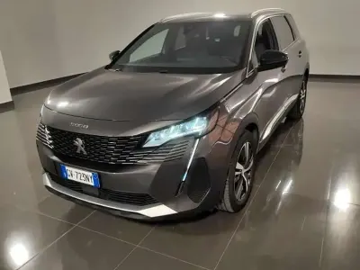Usata Peugeot 5008 Allure 131 CV (96 kW) 2024 Grigio SUV