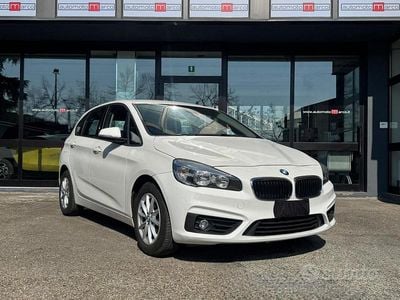 Usata BMW 218 Active Tourer Advantage 136 CV (100 kW) 2016 Bianco Monovolume