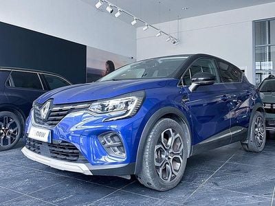 Usata Renault Captur Techno 143 CV (105 kW) 2022 Blu iron tetto nero SUV