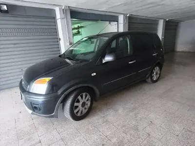 Usata Ford Fusion 80 CV (58 kW) 2010 Grigio Utilitaria